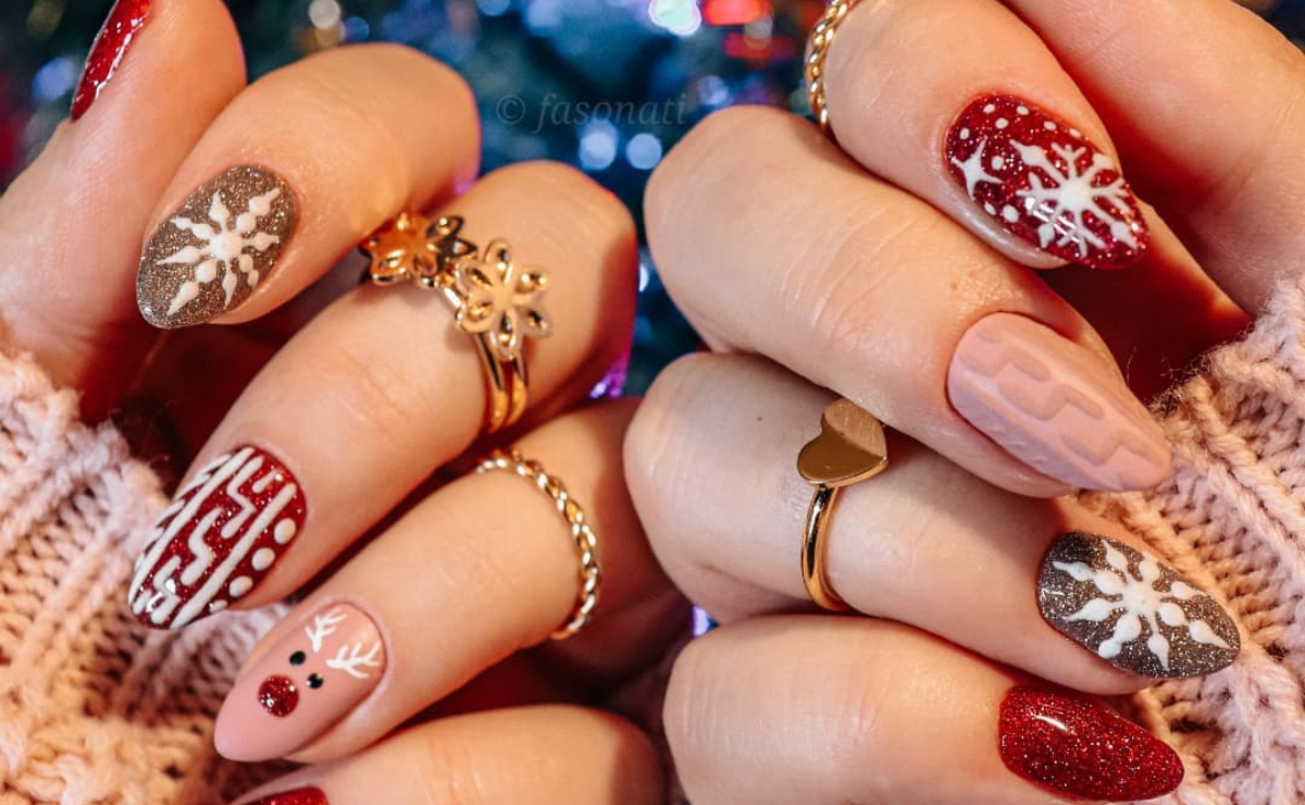 Unhas decoradas pro natal